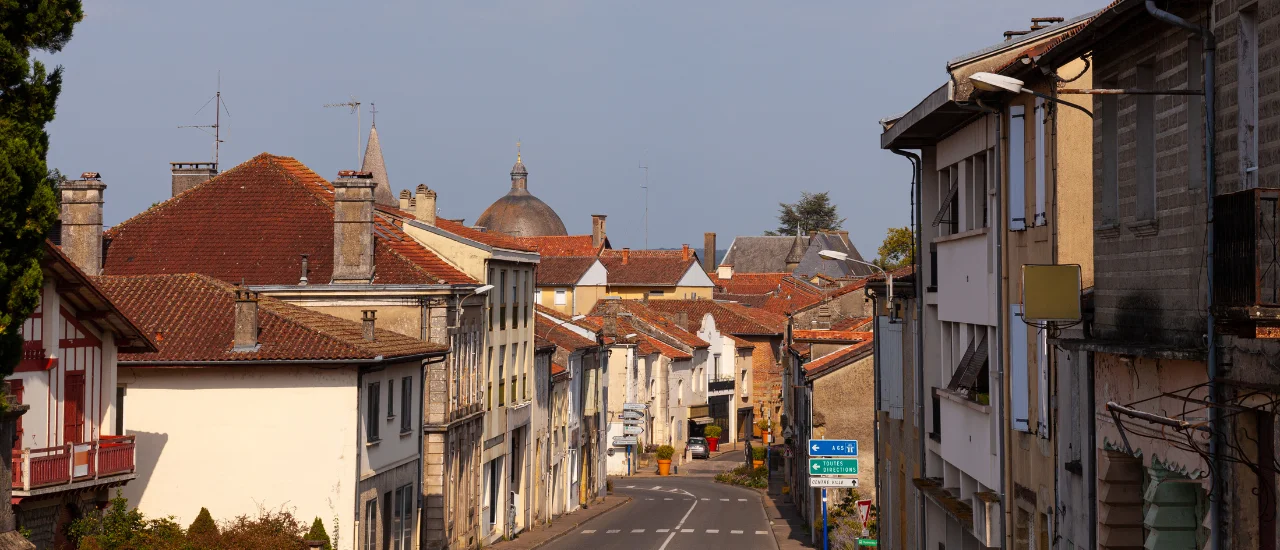 Aire-sur-l'Adour - Rue de la ville