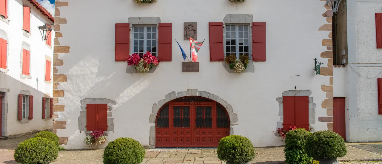 Ainhoa - Mairie