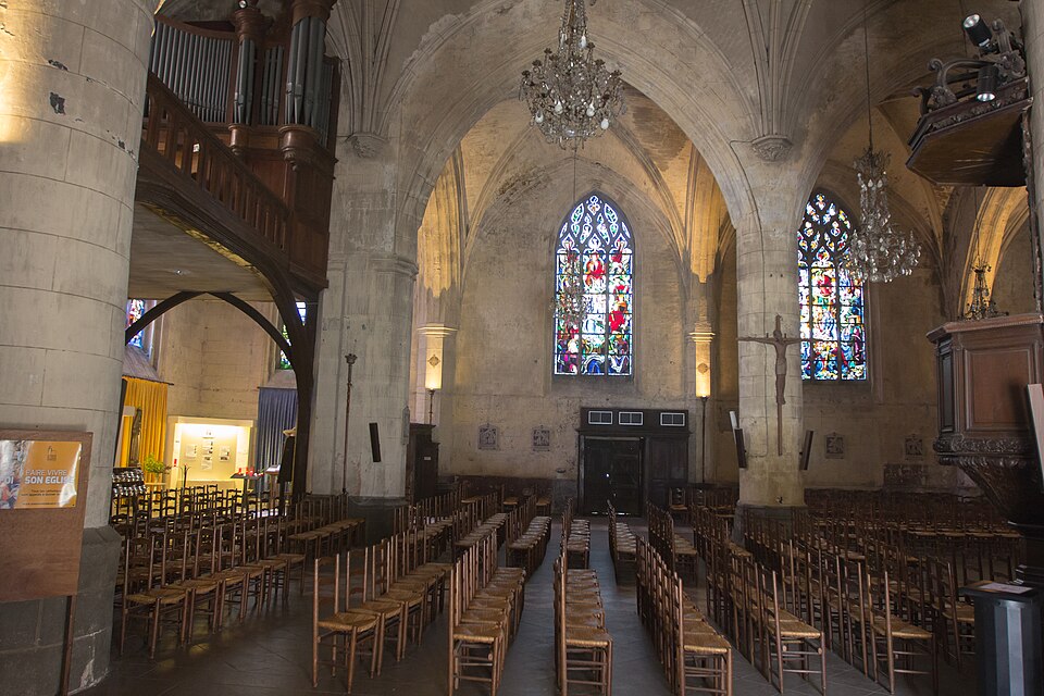 Intérieur de l église Saint-Martin de L Aigle