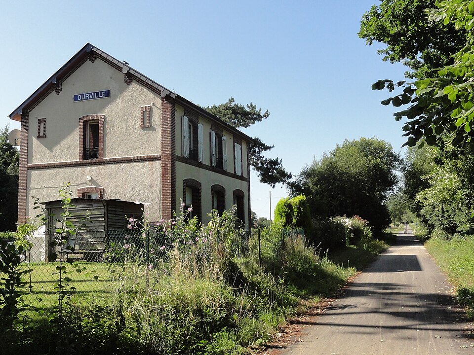Ourville-en-Caux_veloroute_du_lin_wikimedia_commons
