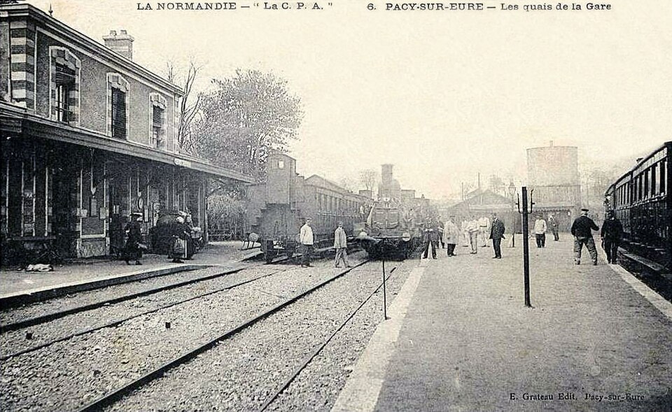 Les quais de la gare - Pacy-sur-Eure