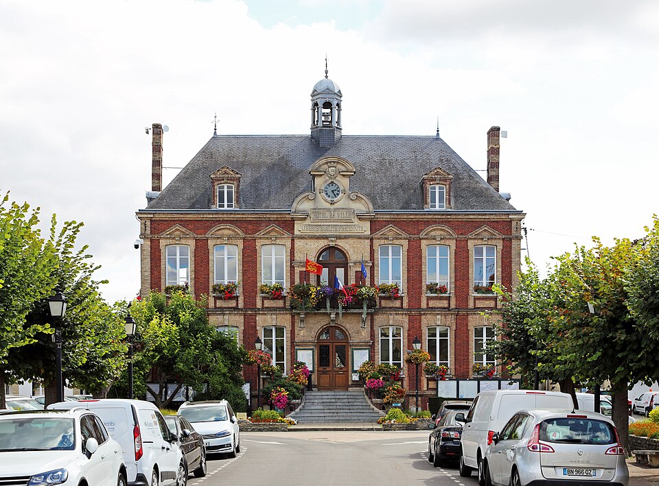 Pacy-sur-Eure_Hôtel_de_Ville