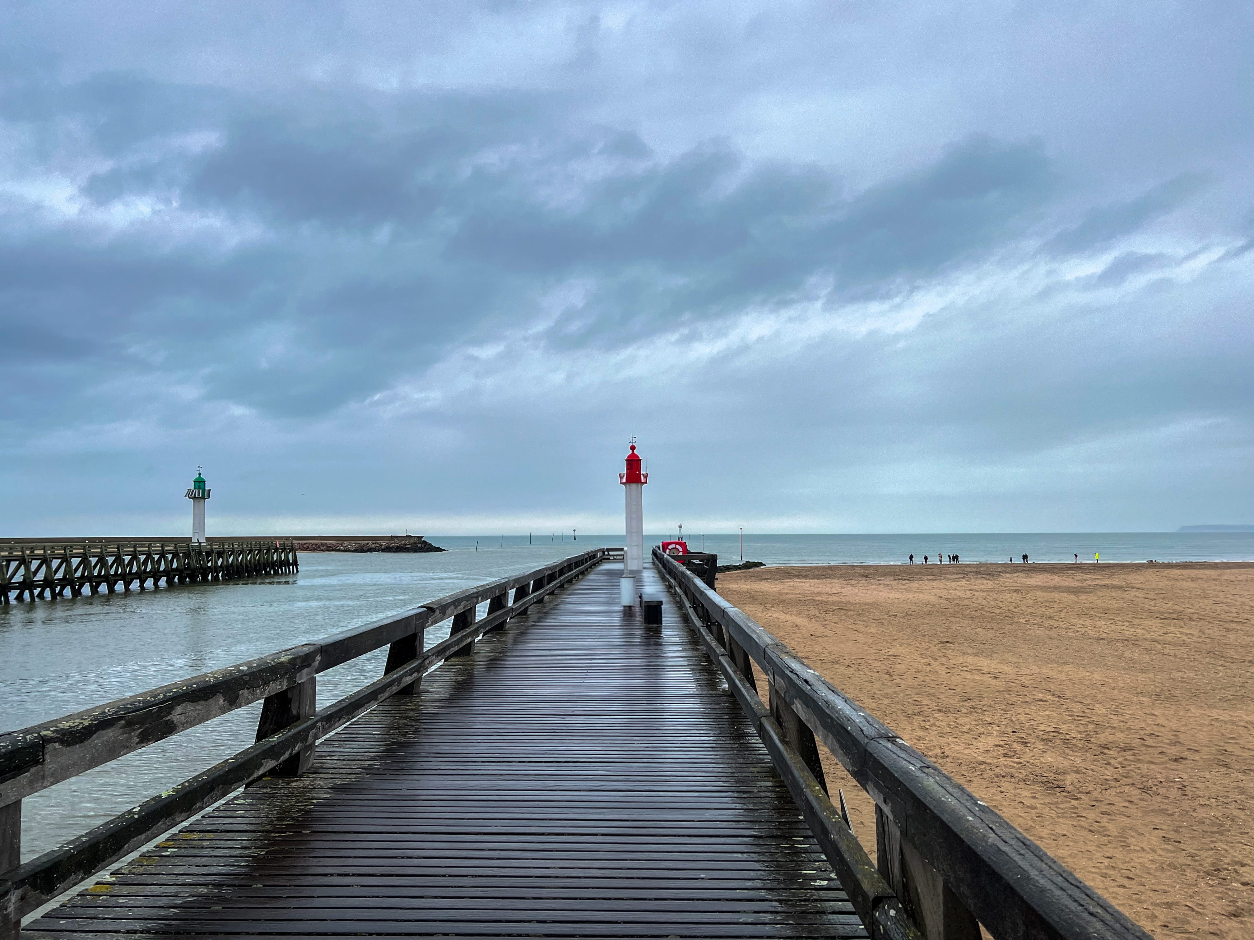 Phare rouge de Trouville
