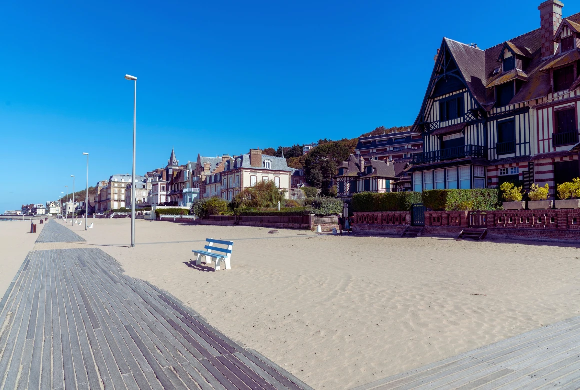 Plage et promenade Trouville-sur-Mer