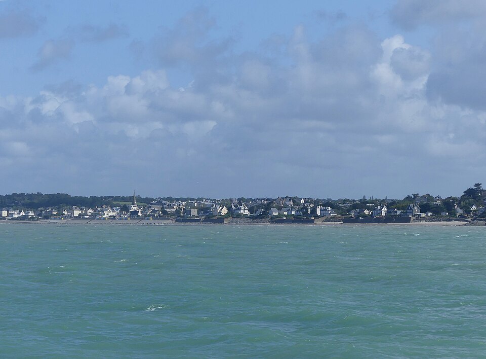 Saint-Pair-sur-Mer_vu_du_large