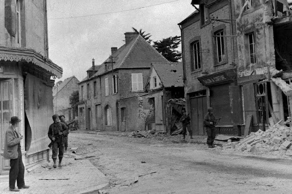 Sainte Mere l'Eglise débarquement 1944 5