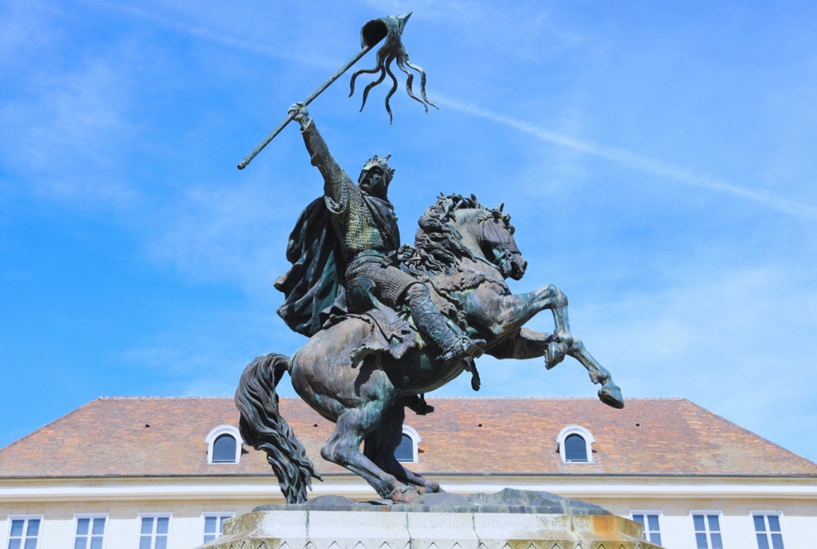 Statue equestre de Guillaume le Conquerant Falaise Calvados