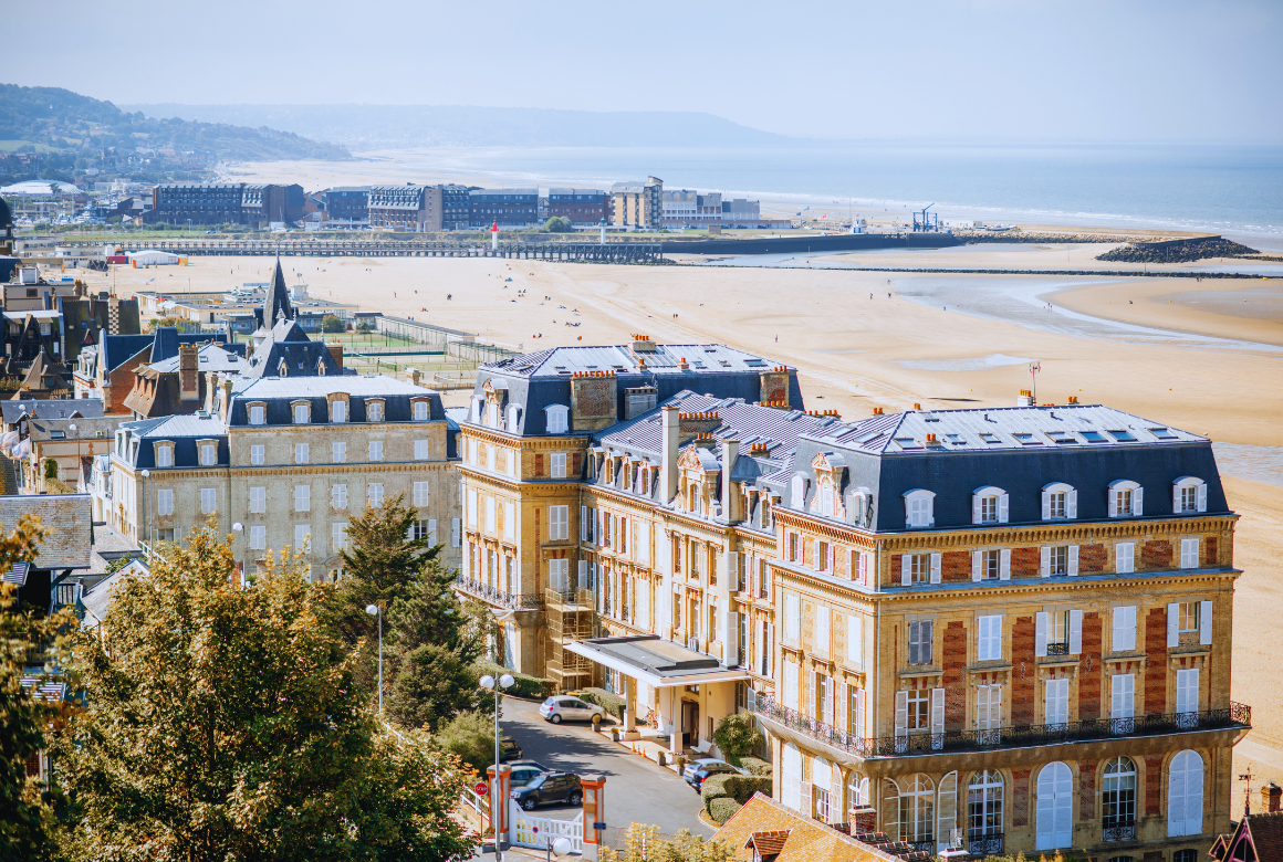 Trouville-sur-Mer  vue ville et plage