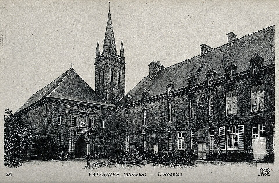 Valognes_-_Hôpital,_chapelle