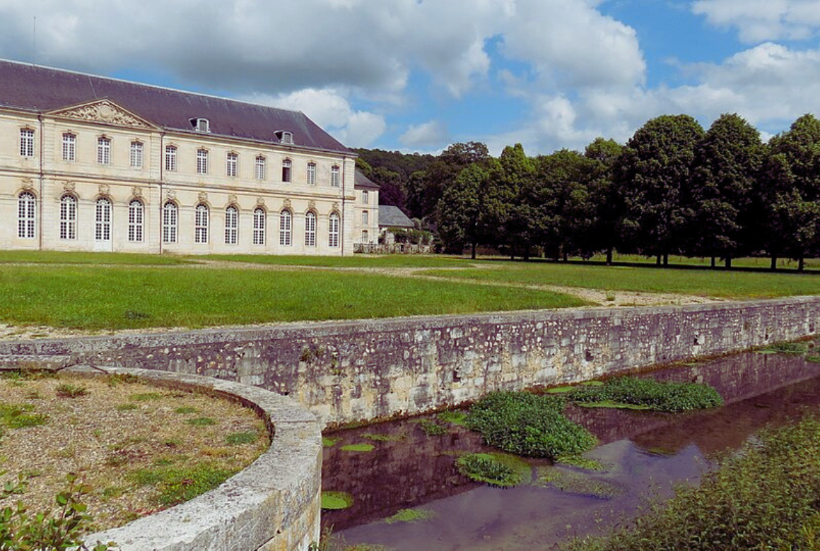 Vue parc Abbaye Notre-Dame du Bec de Bec-Hellouin