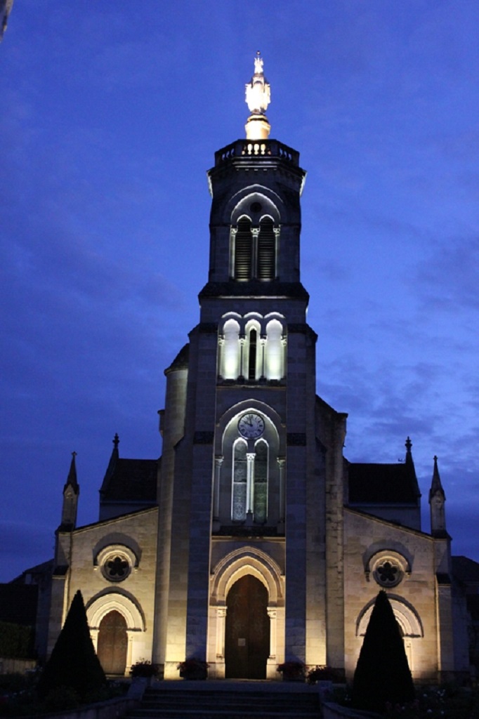 OT Terres de ChalosseAbbaye de Maylis - Eglise Notre Dame de nuit