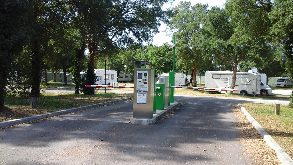 Camping Car Park©Aire Camping Car Park1_LABENNE_OTILAS