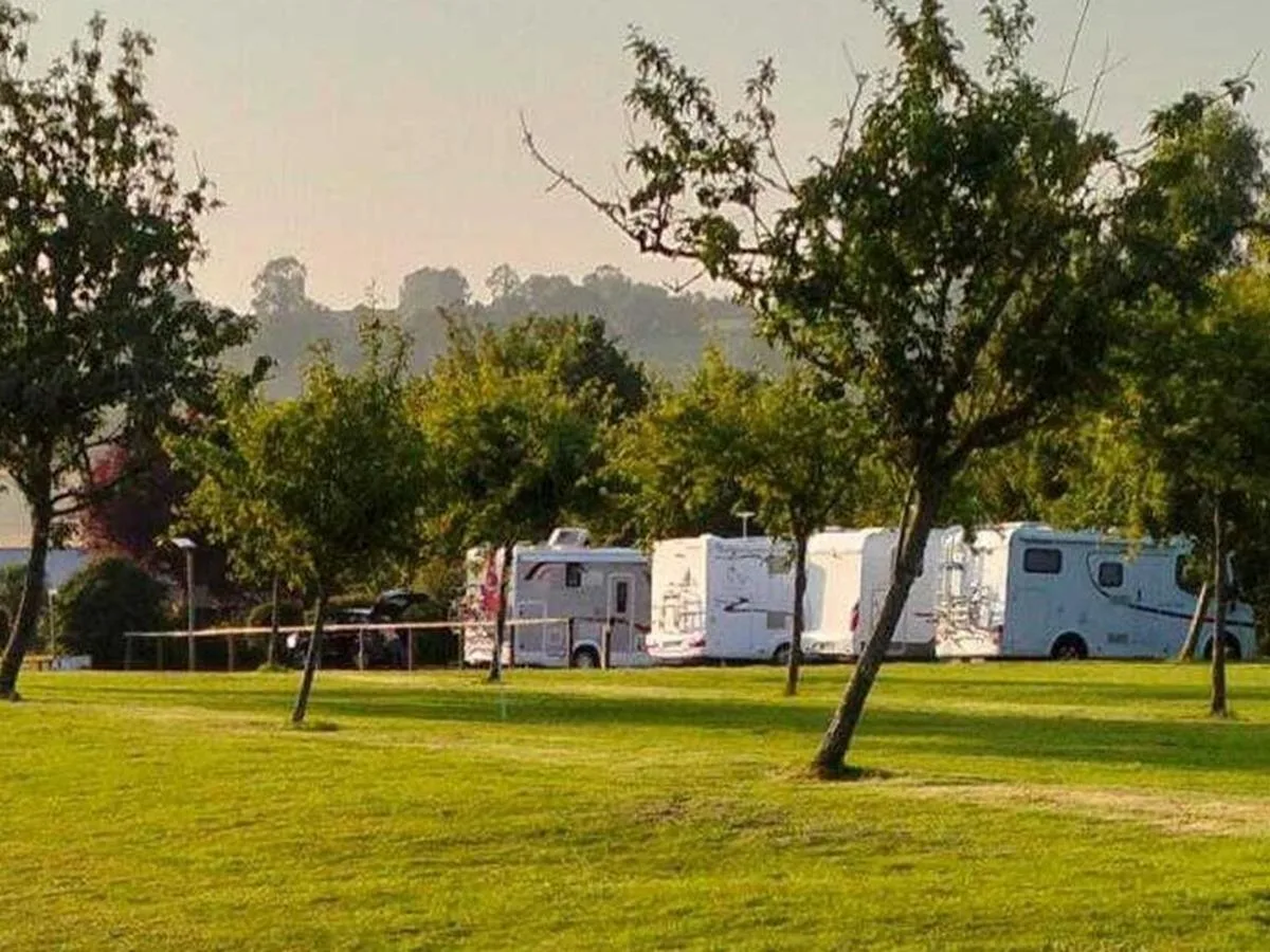 Aire de Camping-cars à la ferme - Lotérot