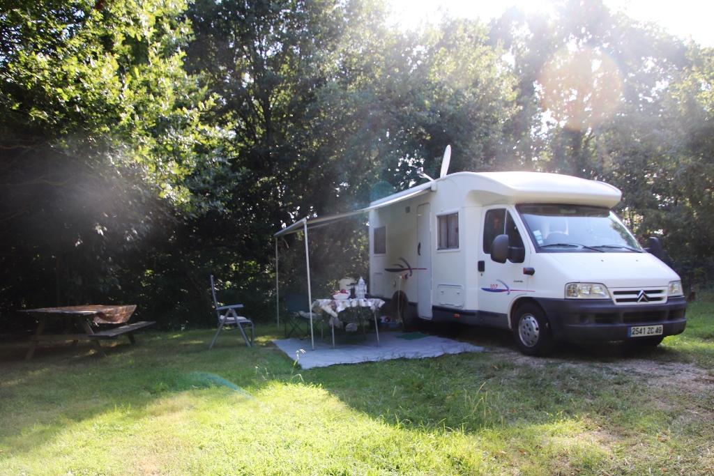 OT Terres de ChalosseAire de camping-car Coumet (1)
