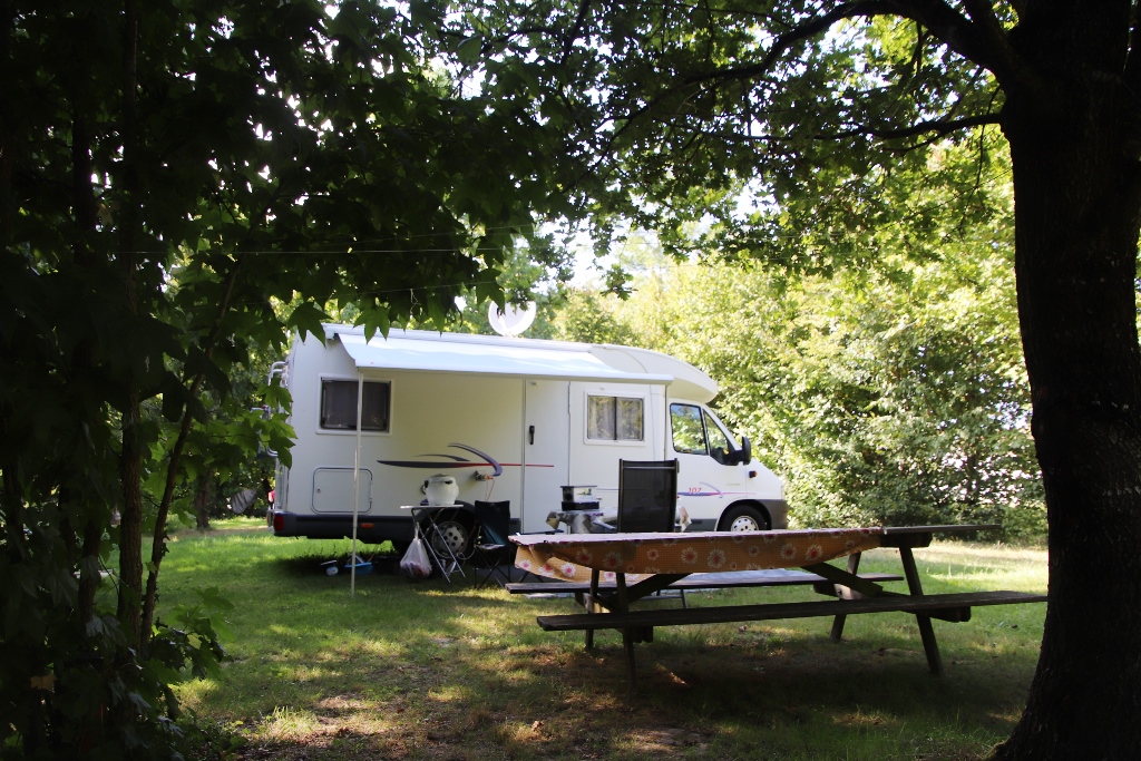OT Terres de ChalosseAire de camping-car Coumet (3)