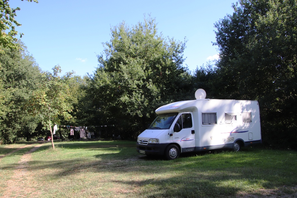 OT Terres de ChalosseAire de camping-car Coumet (4)