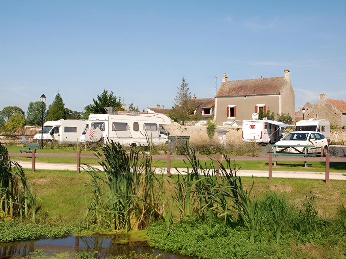 OT CABALORAire de camping-cars - Hérouvillette