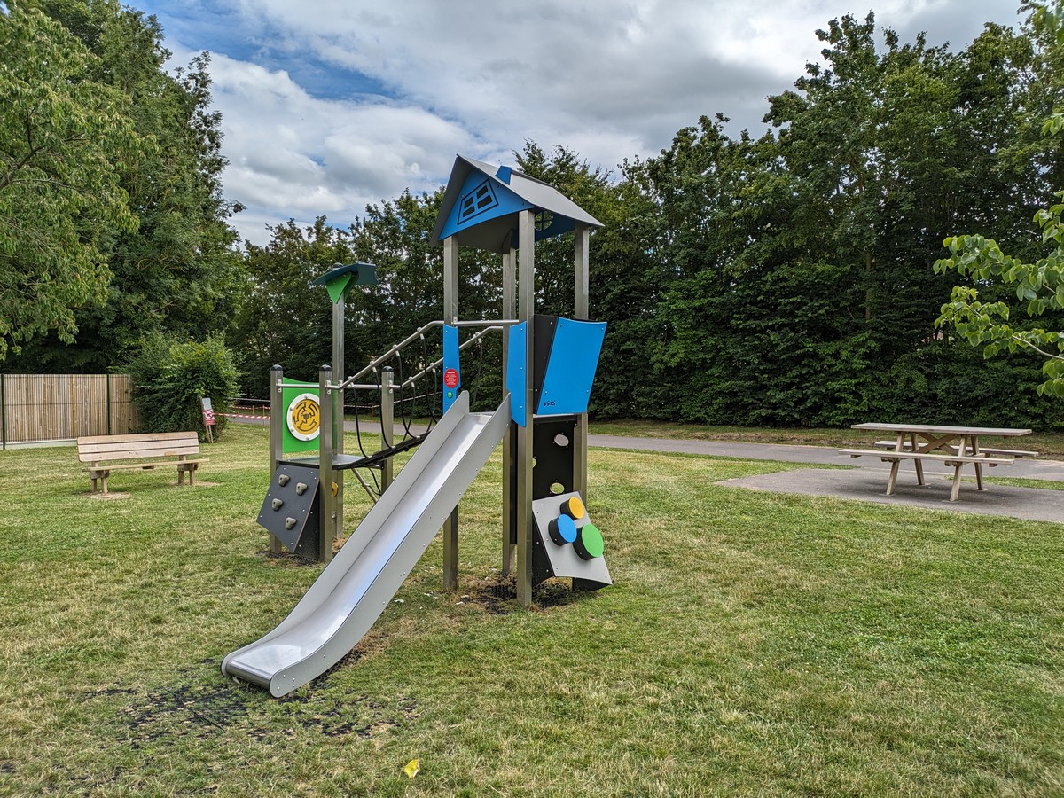 CALNAire de jeux pour enfants Saint-Julien-le-Faucon