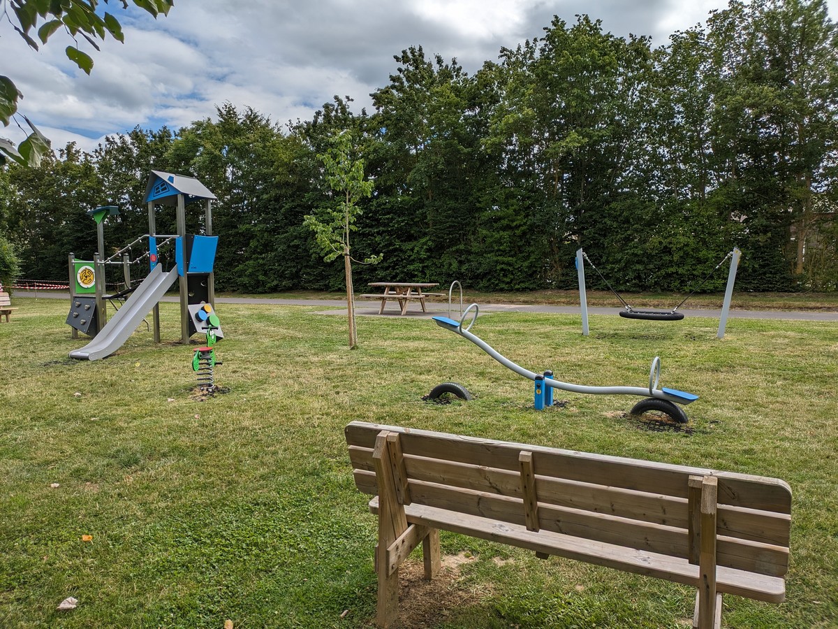 CALNAire de jeux pour enfants Saint-Julien-le-Faucon