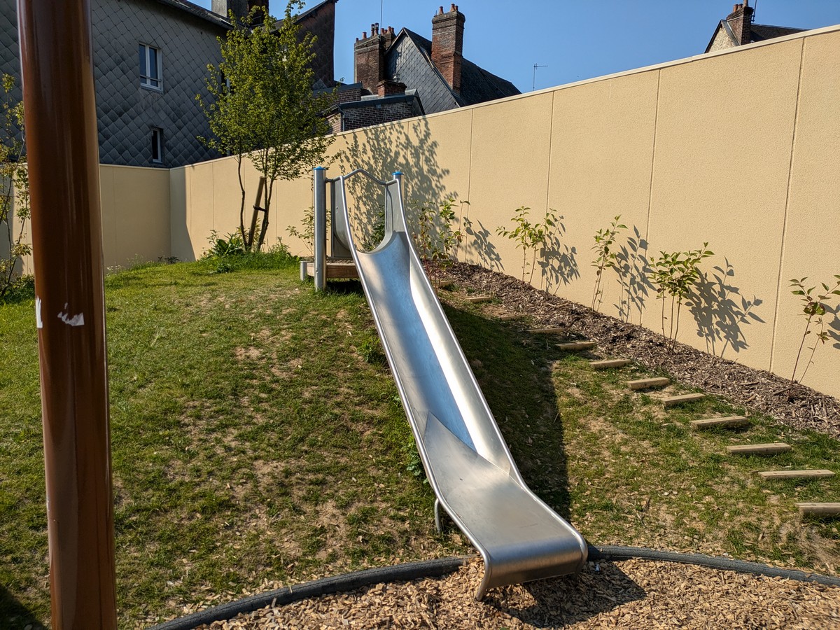 CALNAire de jeux pour enfants - Percée Lehain - Lisieux