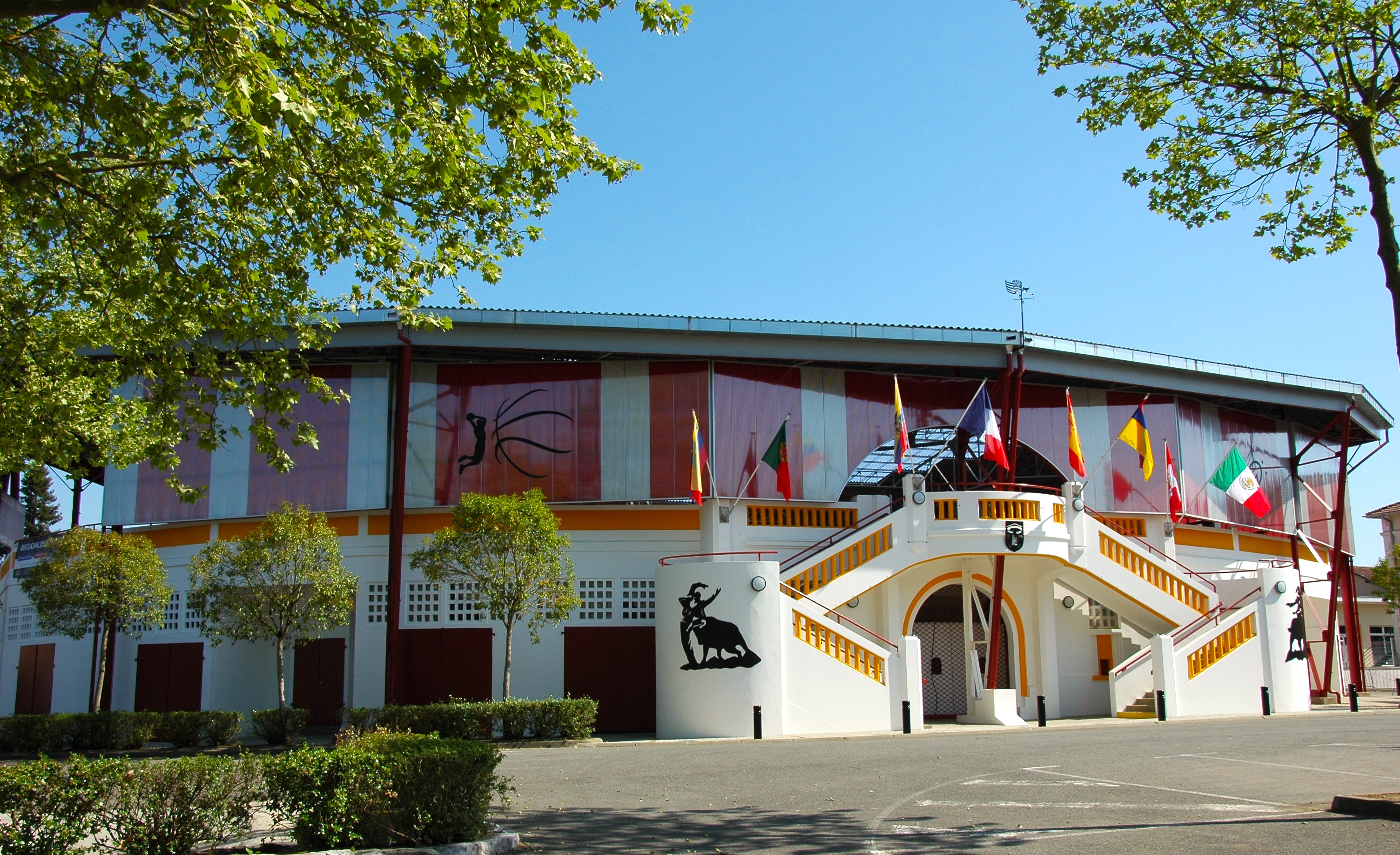 Mairie de Pomarez2018_POMAREZ_Arènes
