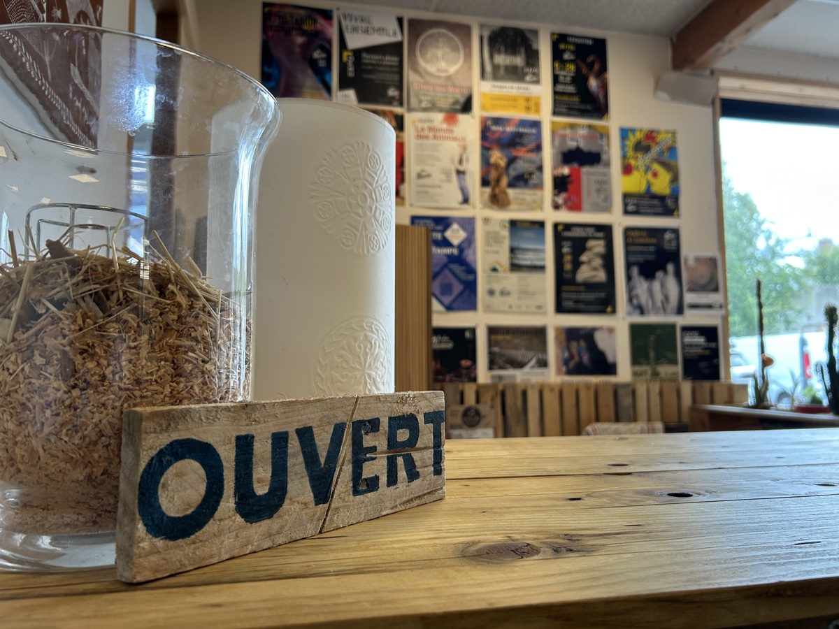 Orane Trinitéau-charbon-courseulles-atelier