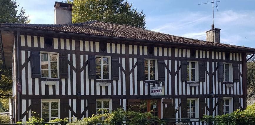 AUBERGE CAULEAUBERGE CAULE