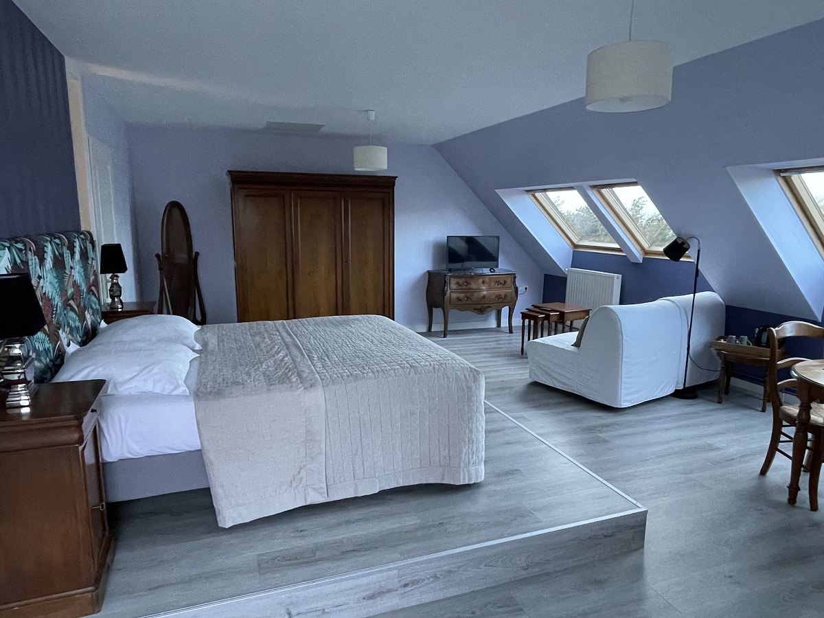 propriétaireauderville-hotel-du-cap-ch-bleue