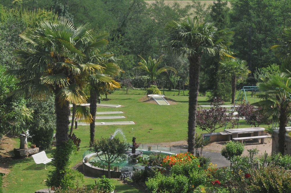 Aux TauzinsAux Tauzins - Minigolf