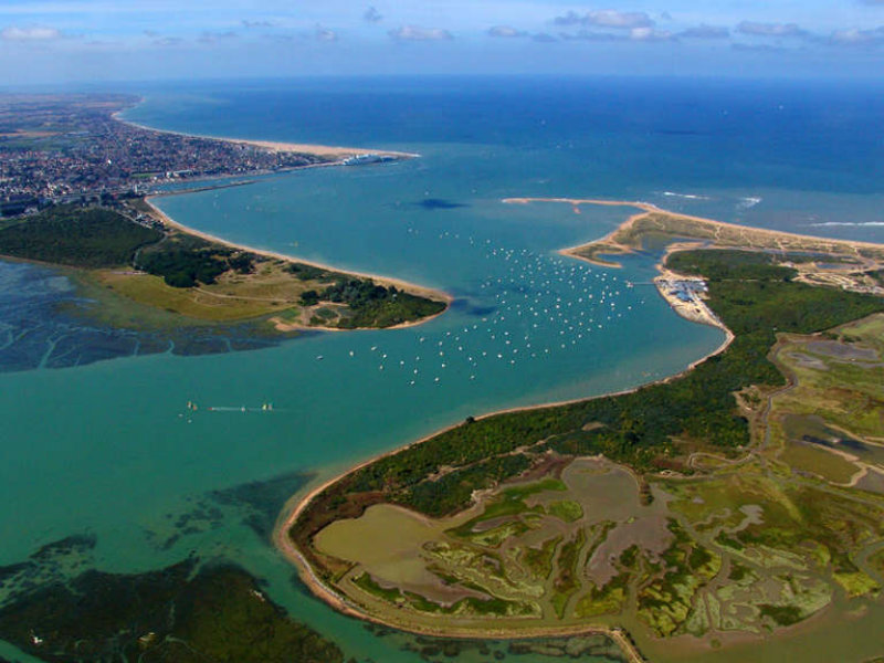M. DehayeVue aérienne de la baie de l'Orne