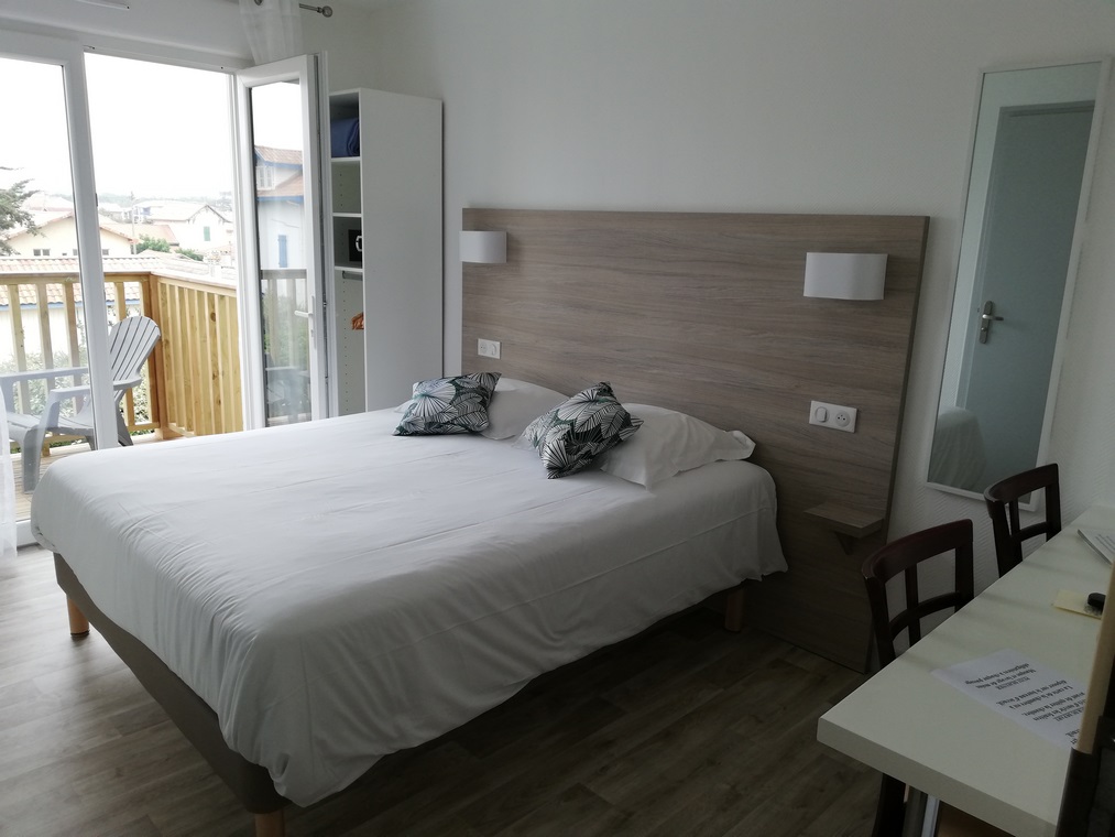 hotel atlantiquebalcon 41 (Copier)