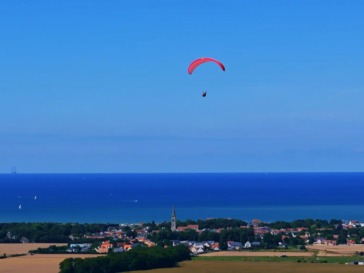Plaine Altitudebapteme-de-lair-en-parapente-cote-de-nacre