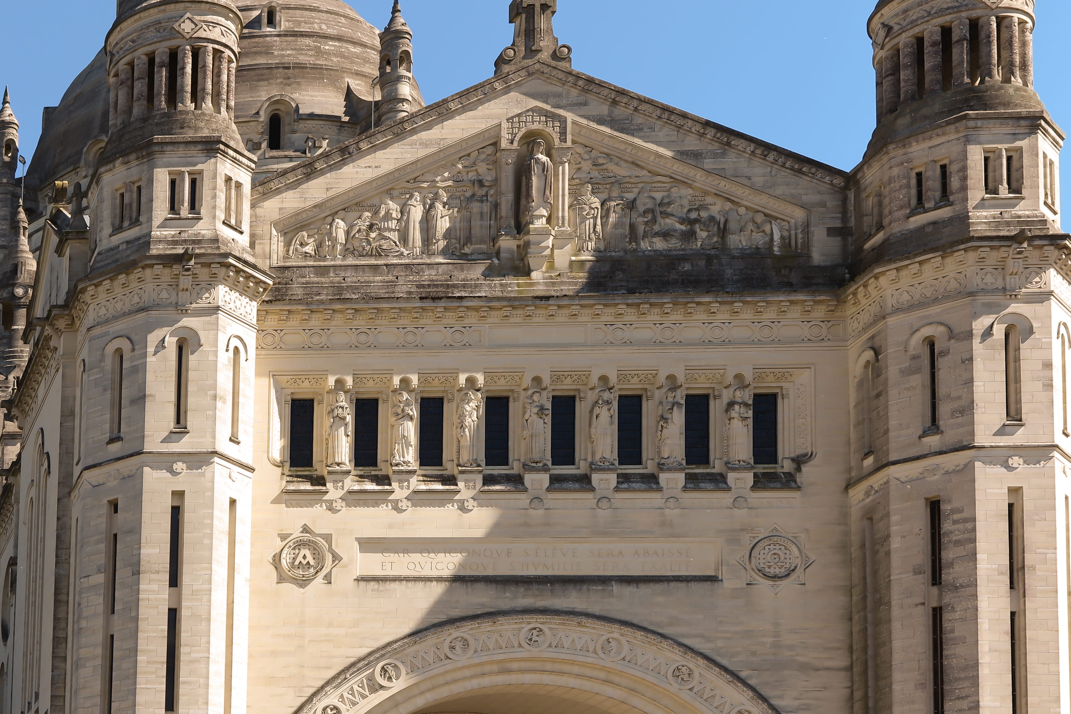 basilique Sainte-Thérèse