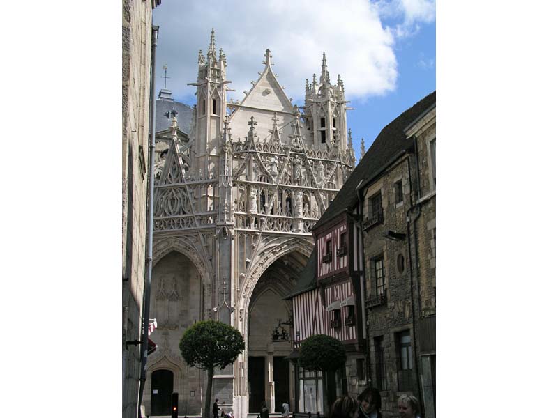 ©Orne TourismeBasilique d'Alençon