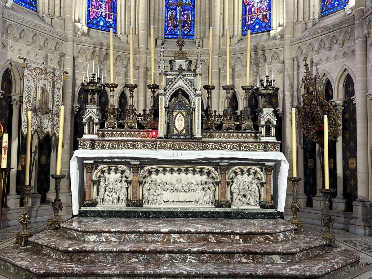 Orane Trinitébasilique-douvres-la-delivrande-interieur