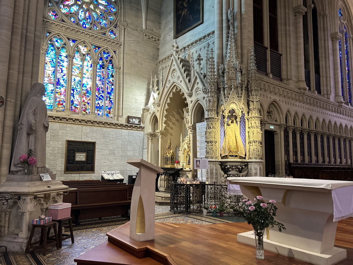 Orane Trinitébasilique-notre-dame-douvres-interieur