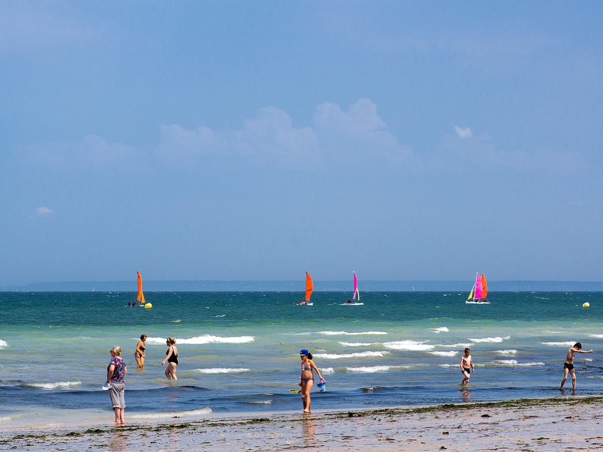Didier BordasBATEAUX-NAUTISME-BAIGNADE-PLAGE-BAIN-DE-MER-CREDIT-DIDIER-BORDAS