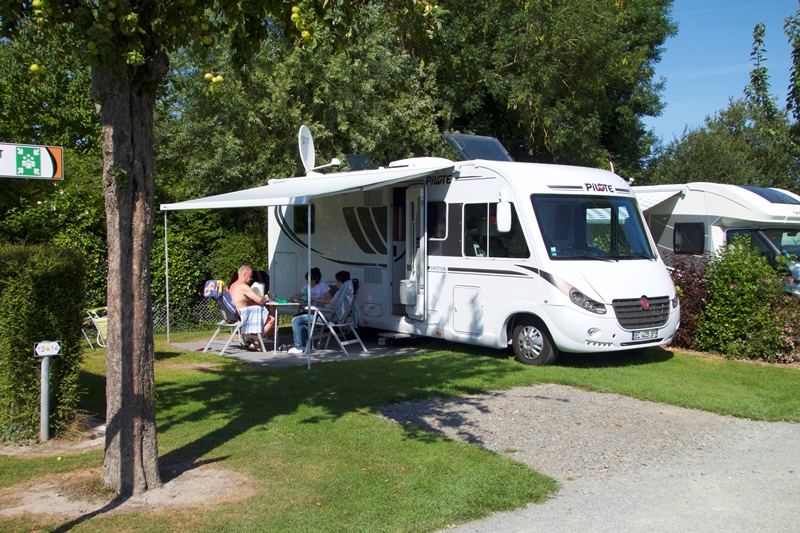 PROPRIETAIREbeauvoir-camping-aux-pommiers-14