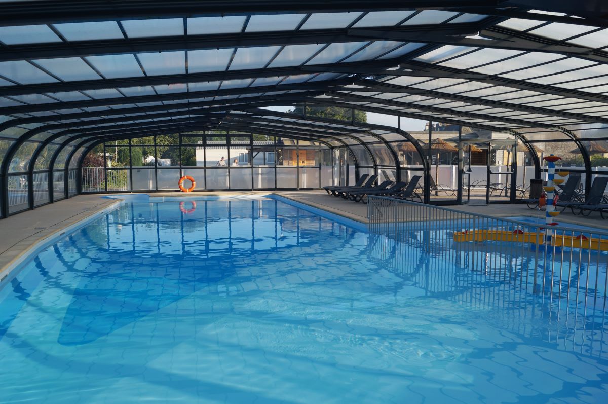 PROPRIETAIREBeauvoir_Camping_aux_Pommiers_piscine2