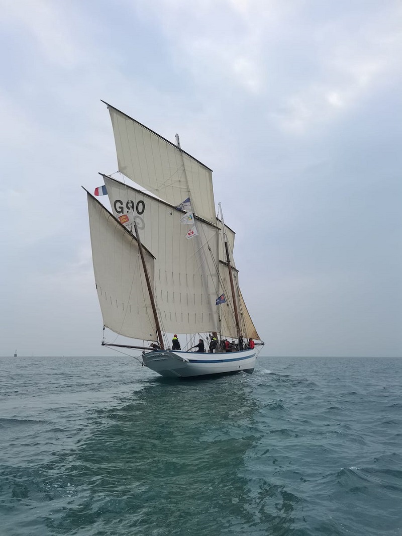 maud hortala pour l'avggbisquine-voiles-sport