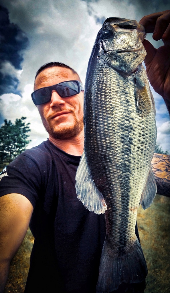 Mathieu MVSBlack bass - Mathieu MVS - Adour et plan d'eau