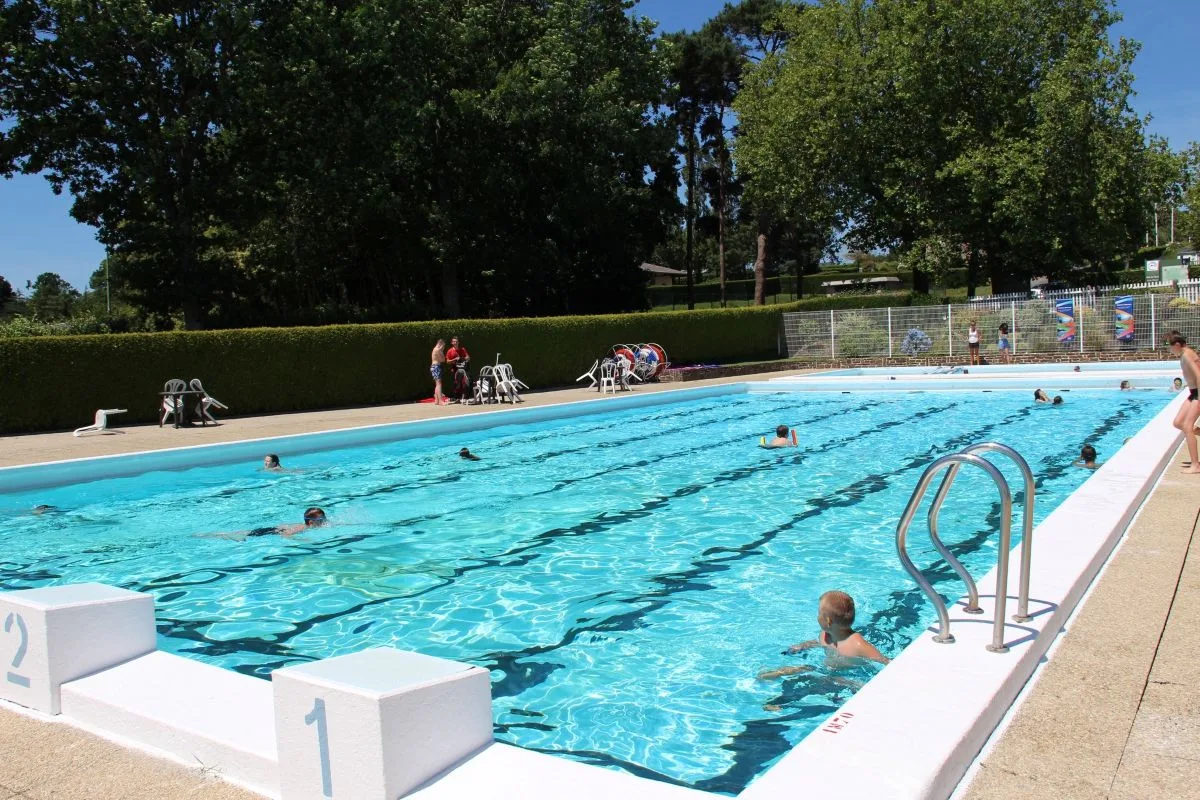 Piscine Brécey