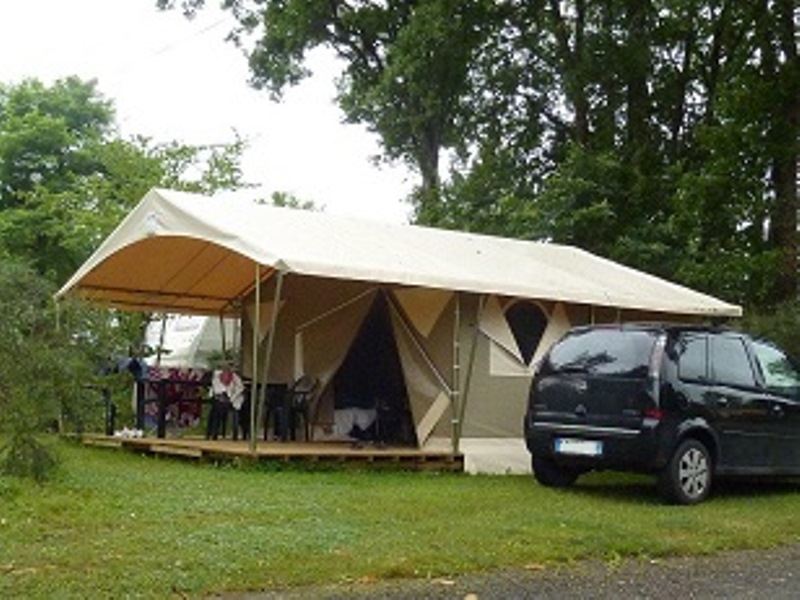 PROPRIETAIREBréhal_Camping de la Vanlée_canadapti