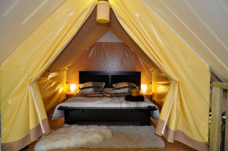 PROPRIETAIREBréhal_Camping de la Vanlée_treck intérieur