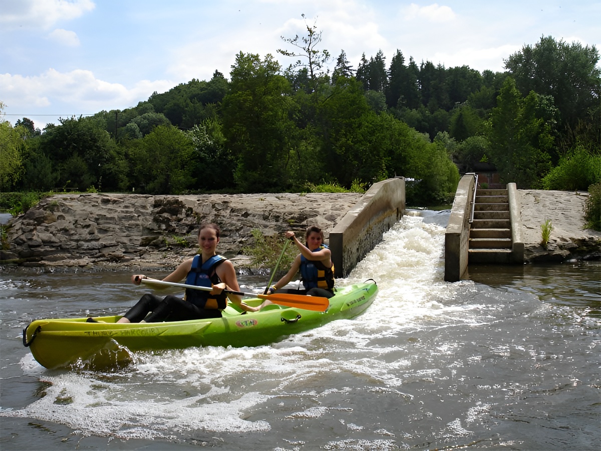 © Thury Plein AirLocation Canoe Kayak passage du barrage