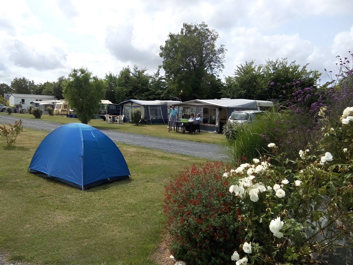 Camping les Bas CarreauxCamping les Bas Carreaux - Arromanches