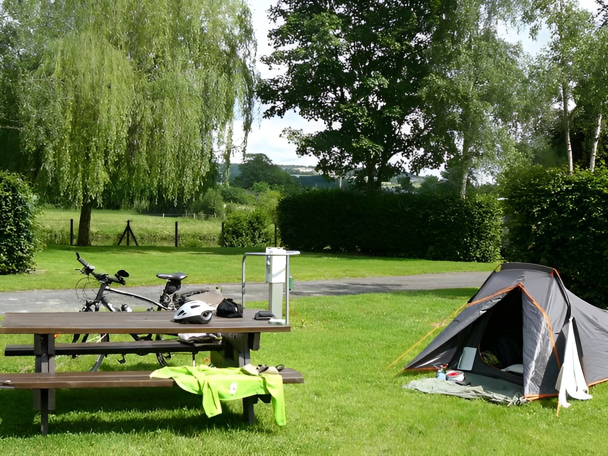 Camping des bords de VireCamping des bords de Vire - Pont Farcy - emplacement