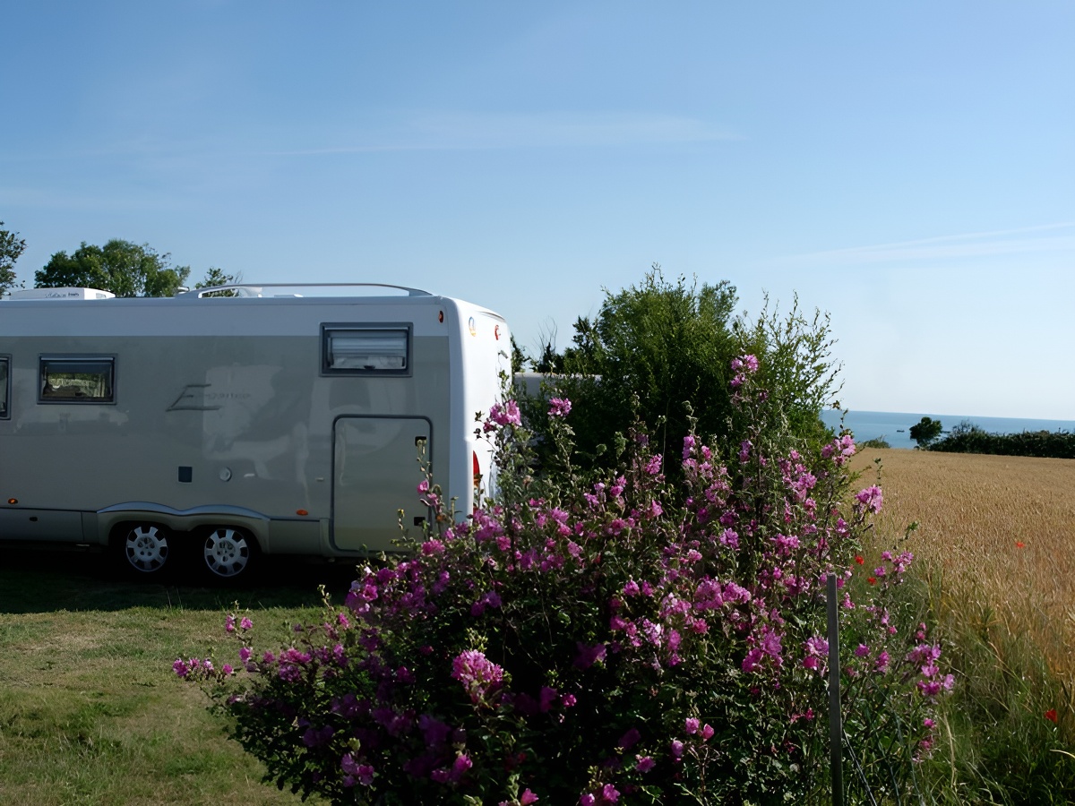 Camping les Bas CarreauxCamping les Bas Carreaux - Arromanches - emplacement 3