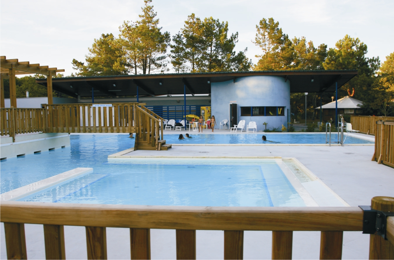 ©Camping Les Pins Bleus