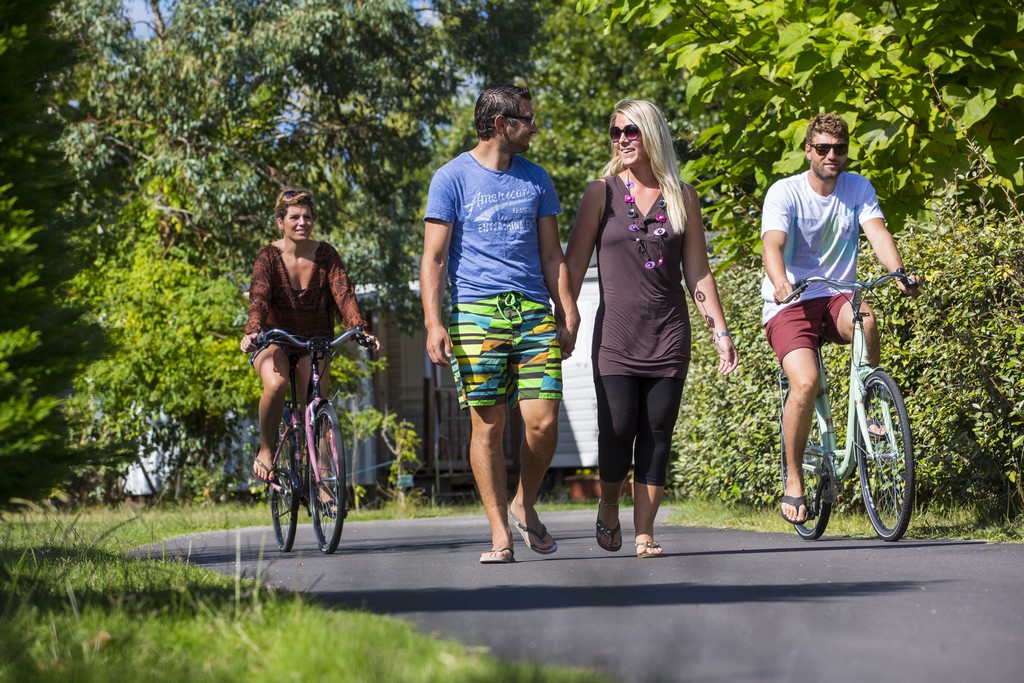 Camping PipiouCamping Pipiou-parentis-vélos